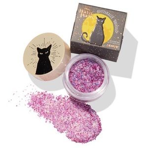 AMOK AMOK AMOK AMOK glitter gel in hand